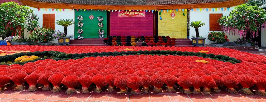 Quang Phu Cau Incense Village and Handicraft Village Day Tour
