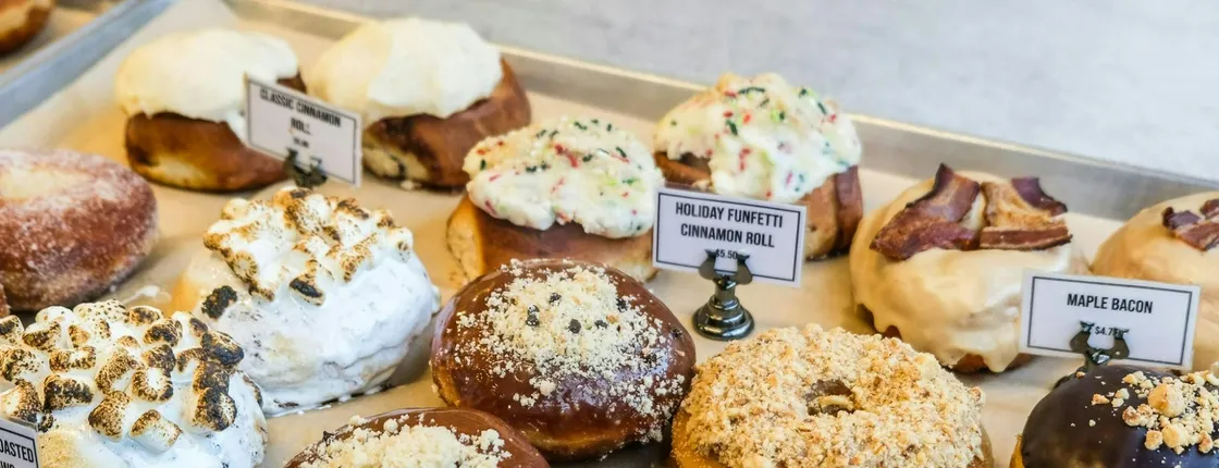 Historical Cambridge and Harvard Square doughnut tour