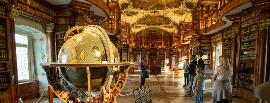 St.Gallen tour with Cathedral, Abbey Library and Old Town