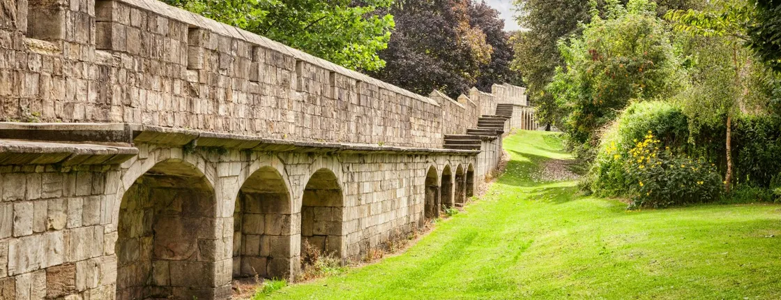 York city walls self-guided audio tour