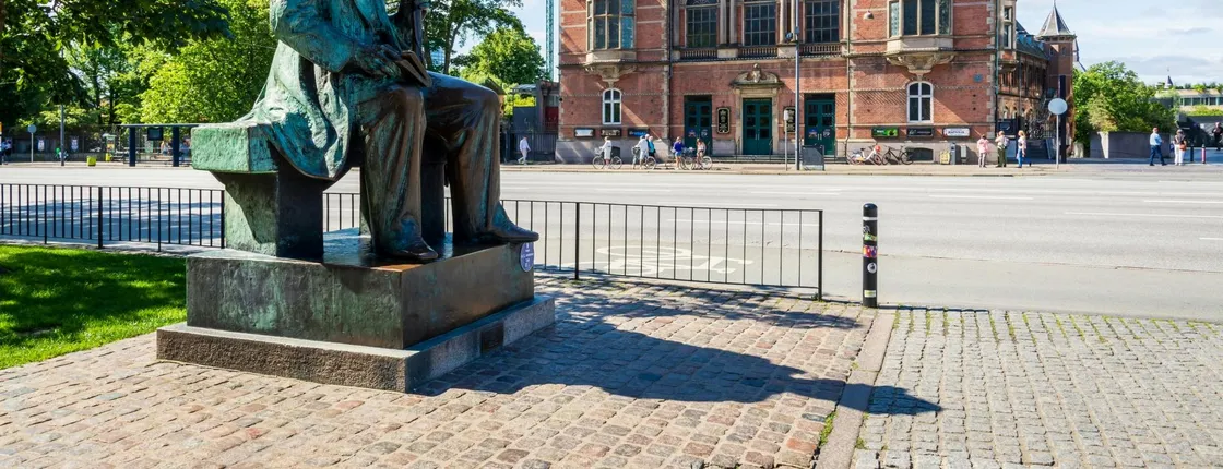 Andersen’s Copenhagen - lost stories and hidden streets
