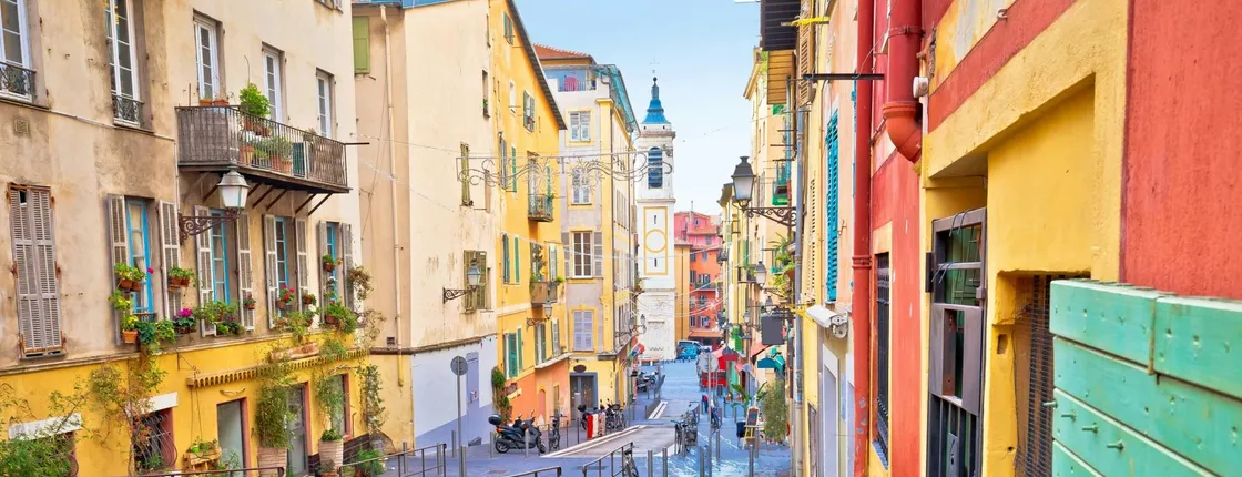 2-hour introductory walking tour of Nice with a local
