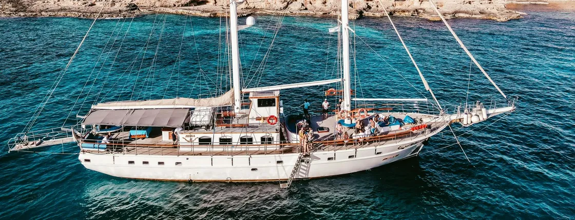 Full-day gulet cruise around Malta with Blue Lagoon and lunch