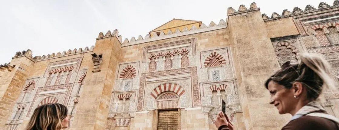Guided tour of the Mosque-Cathedral of Córdoba and Jewish quarter
