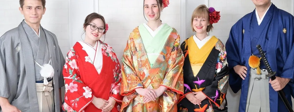 Traditional Japanese wedding photo shoot experience in Tokyo