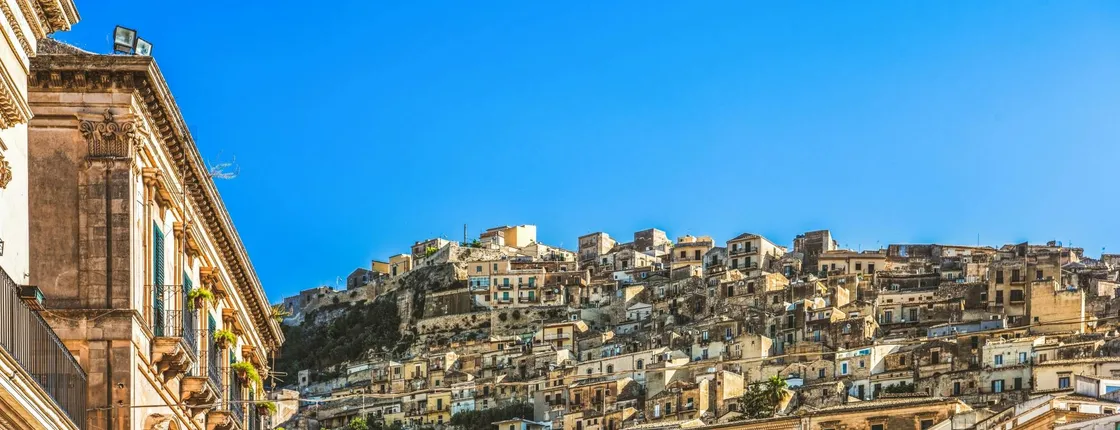 Guided tour through the alleys of Modica and Ragusa Ibla from Syacuse