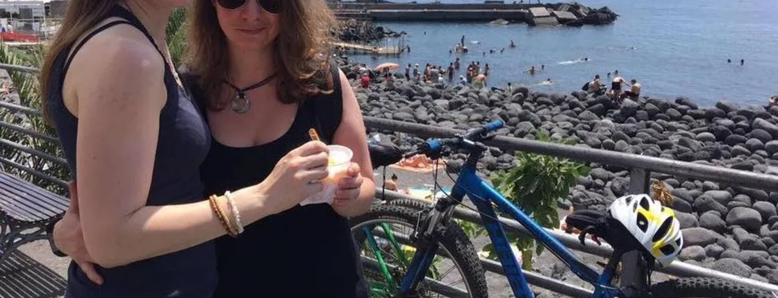 Guided tour of Catania, Aci Castello and Aci Trezza by mountain bike