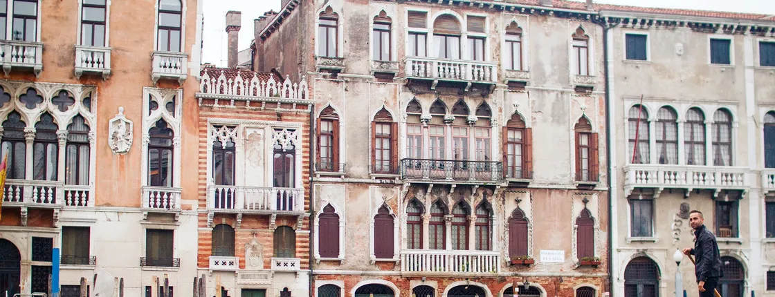 Venice small-group walking tour with St. Mark's Basilica and Gondola Ride