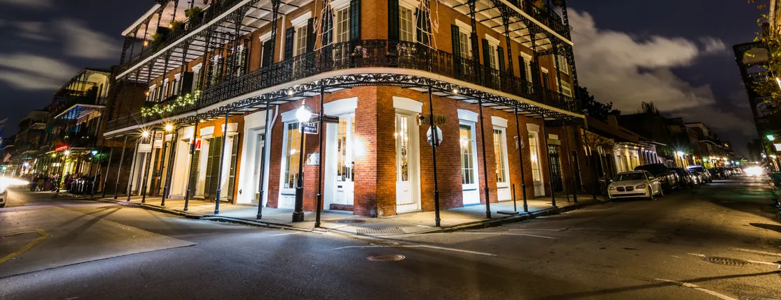 Spooky kid-friendly family ghost tour