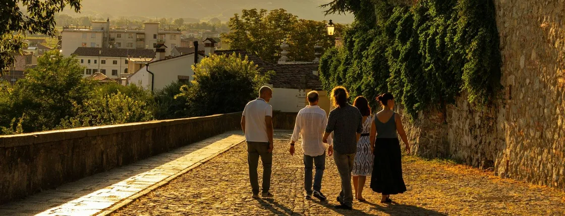 The Walled Town of Monselice Guided Tour from Venice