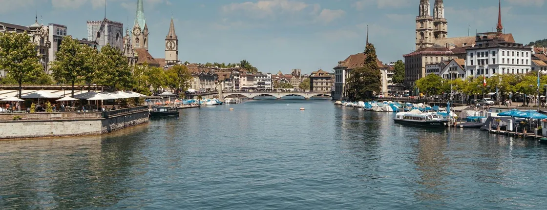 Zurich 360 and hidden spots city walk tour