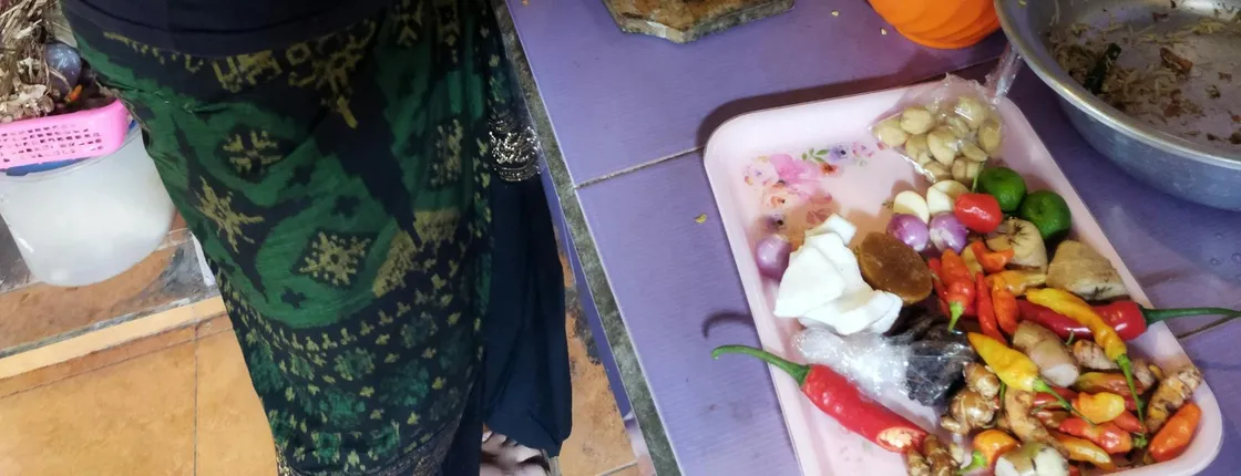 Unique Food Experience with a Local Family in Mengwi