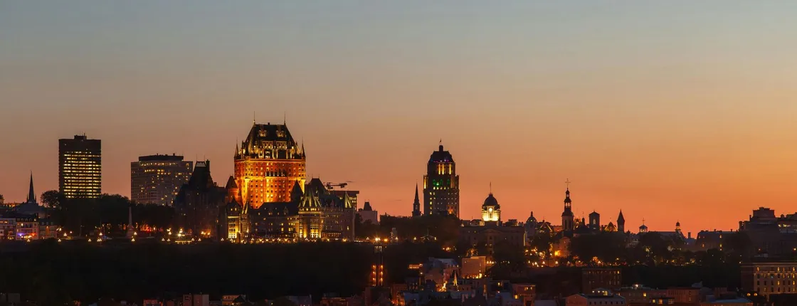 Québec City evening cruise with DJ and dancing
