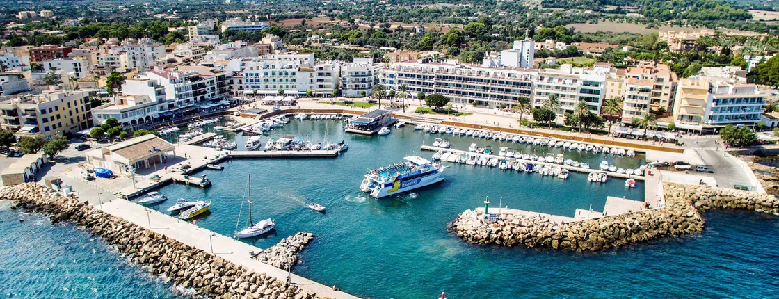Moonfish Glass-bottom Boat 2.5-hour Trip with Cala Varques Swim Stop