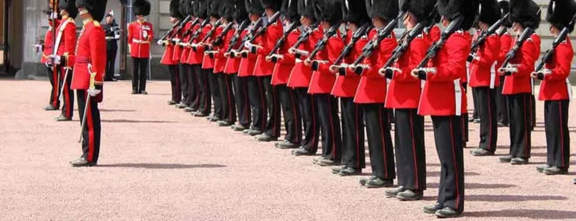 British Royalty Private Tour with Changing of the Guard
