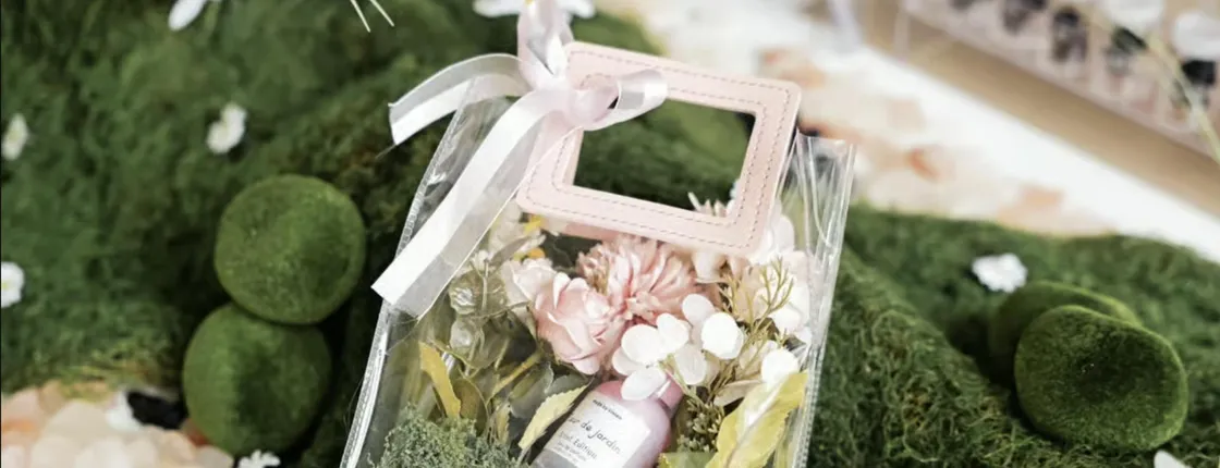 Saigon perfume crafting and floral gift box design workshop