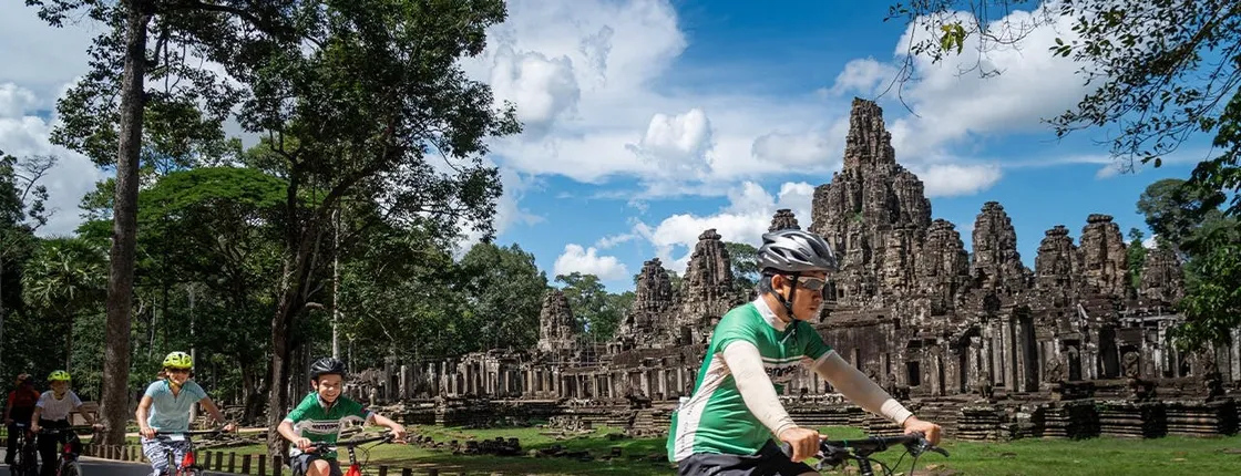 Discover Angkor Wat by bicycle