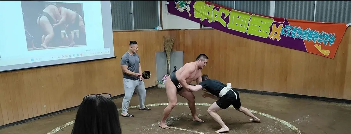 Interactive sumo wrestling experience with meal in Tokyo
