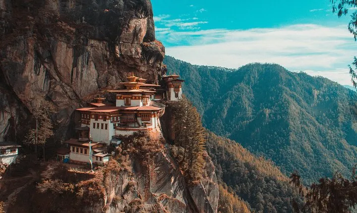 5 Day Journey Through the Land of Happiness and Bhutan Bliss 