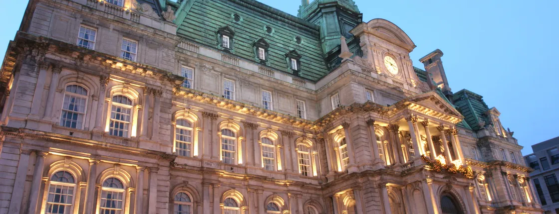Christmas walking tour in Old Montréal