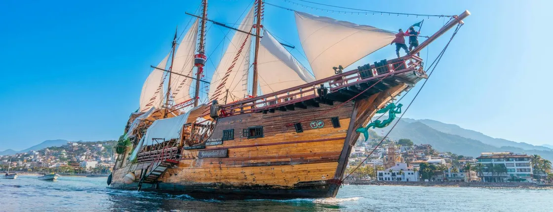 Pirate Ship Marigalante Day Show