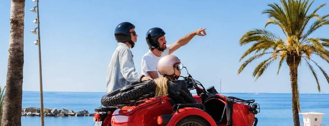 Half-day Barcelona tour by sidecar with private guide