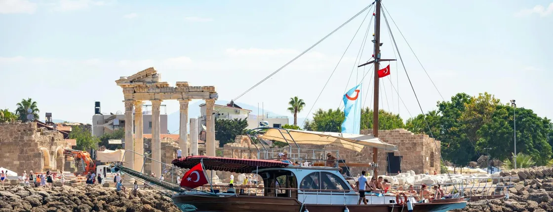 Adults-only Gulet cruise with lunch, drinks and optional transfers from Side