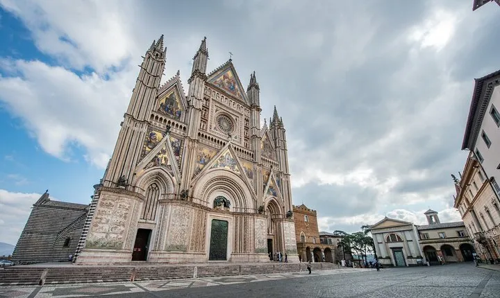 Private Tour of Orvieto including Duomo (Cathedral)