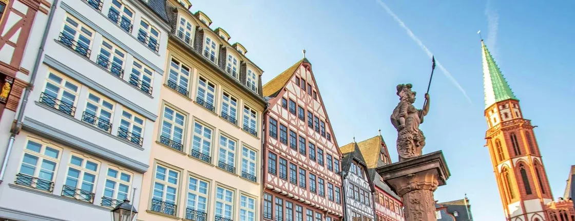 Private historical tour through Frankfurt with a local