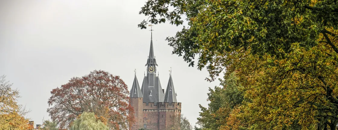 Self guided tour with interactive city game of Zwolle