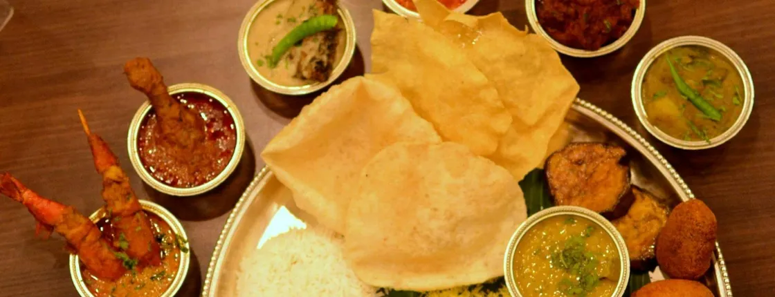 Food and culture tour with a local family in New Delhi