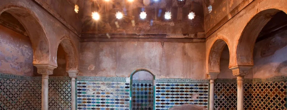 Alhambra guided tour with Arabian baths tickets