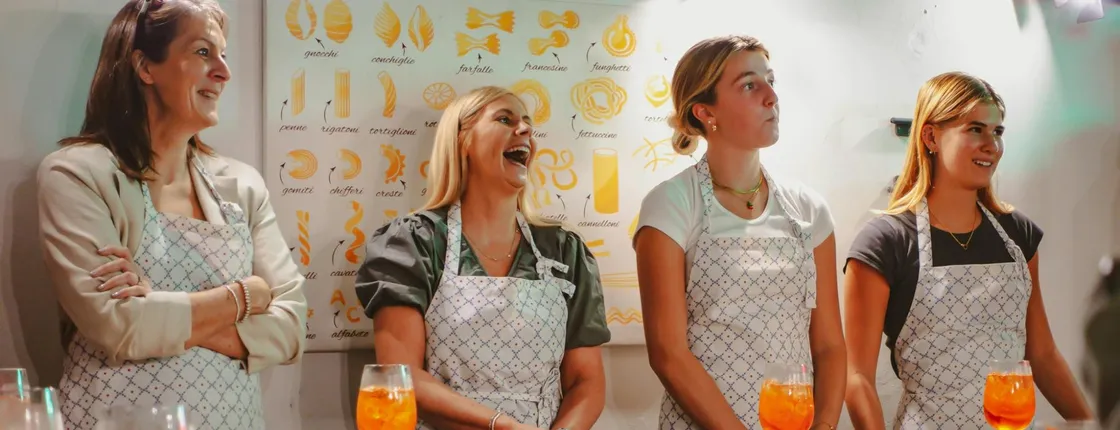 Fresh pasta and Spritz cooking class with 3 cocktails