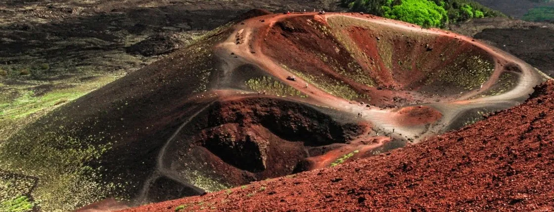 Mount Etna to 2900 mt and Taormina Full-Day Tour from Cefalù