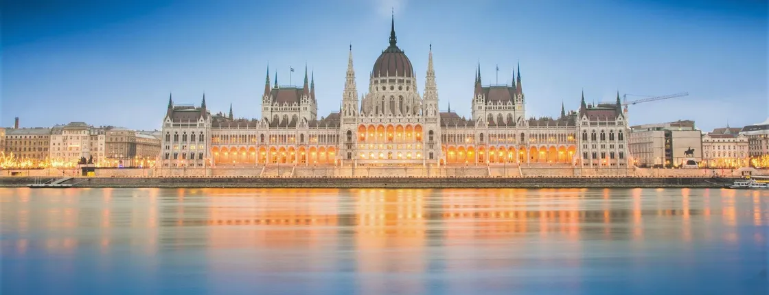 Budapest grand city tour with Parliament visit