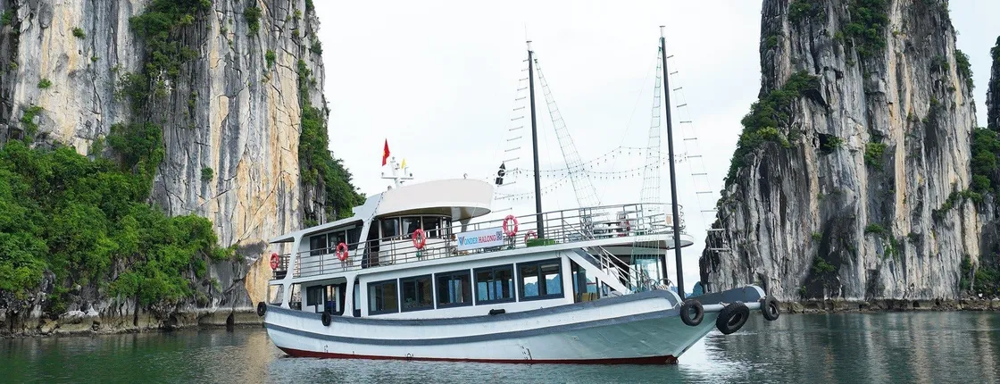 Surprise Cave and Titop Island full-day cruise from Hanoi