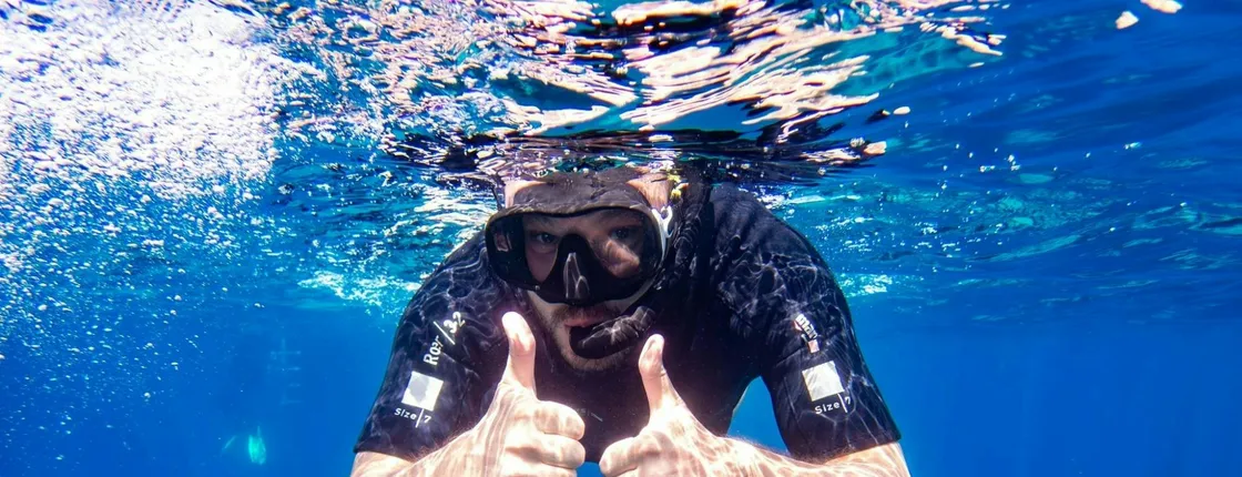 Individual snorkeling excursion by speedboat in Mallorca