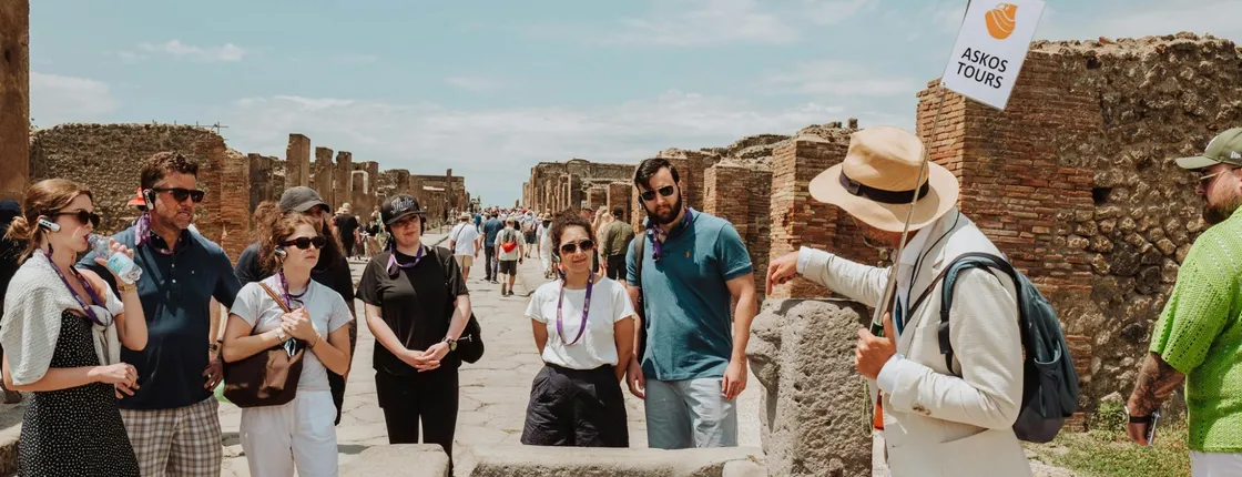 Pompeii Small Group Tour with transportation from Naples