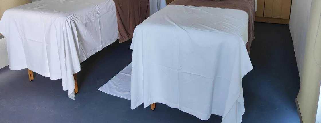Couples’ Aromatherapy Massage in Santorini
