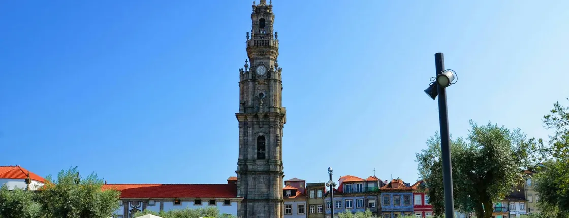 3-hour guided tour of Porto with wine cellars' visit and final tasting