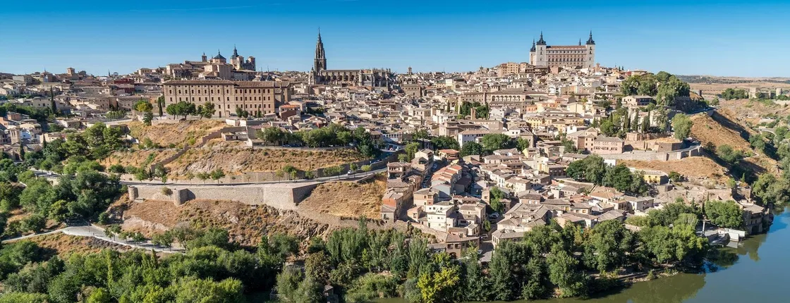 Monumental tour of Toledo with various ticket options