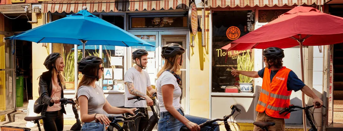 2.5-hour Downtown Manhattan-Brooklyn guided bike tour