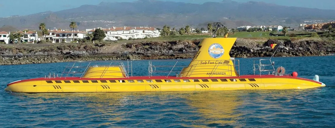 Submarine safari