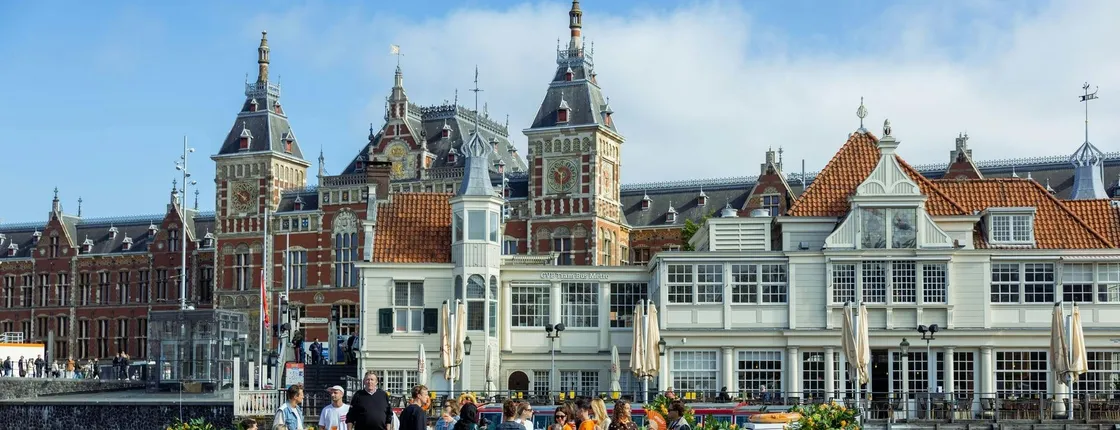 Aperol Spritz cruise in Amsterdam