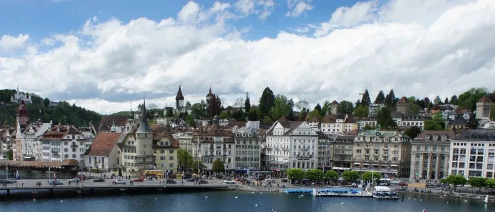 One-day tour of Lucerne with yacht cruise from Zurich