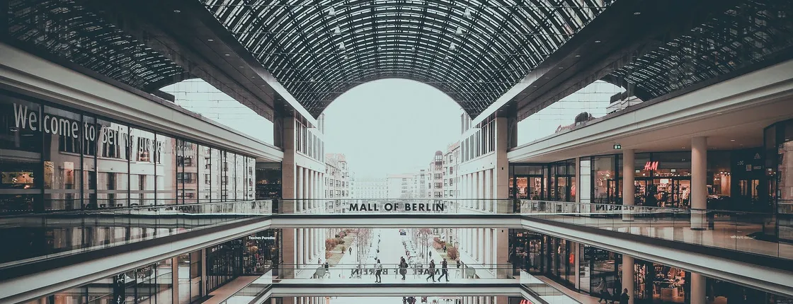Berlin Instagram photo experience with a private local