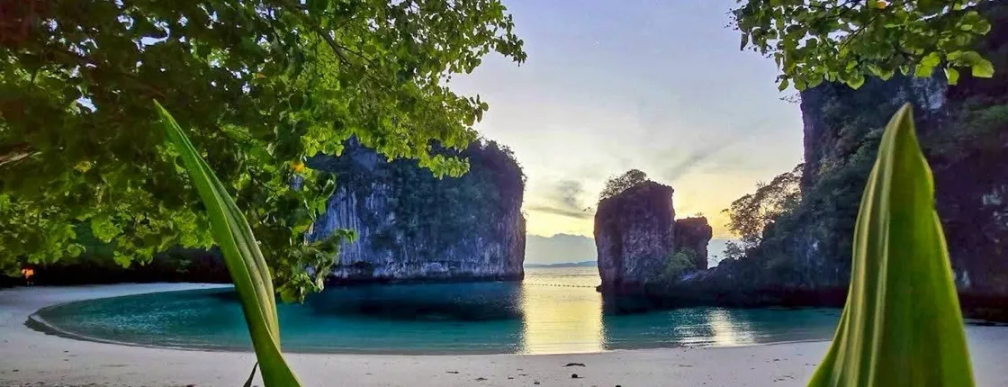 Full day Hong Island small group tour with lunch