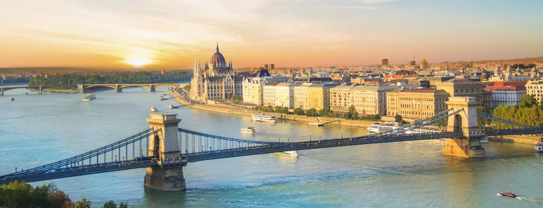 Escape Tour self-guided, interactive city challenge in Budapest