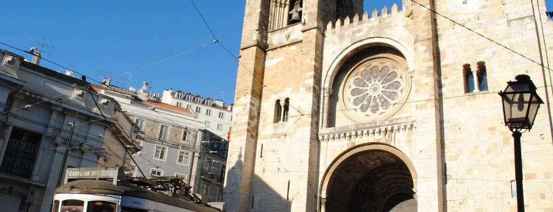 Best of Lisbon private tuk-tuk tour