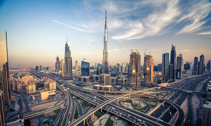 Half-Day Dubai Modern City Tour with Burk Khalifa Photo Stop